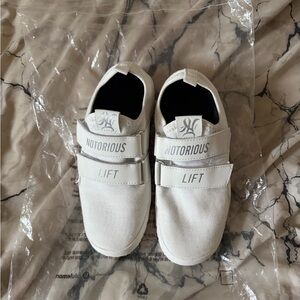Notorious Lift- SUMO SOLE GEN 2: PURE WHITE EDITION size 38